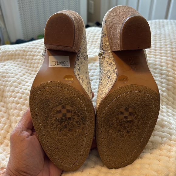 Vince Camuto Booties - Picture 4 of 5